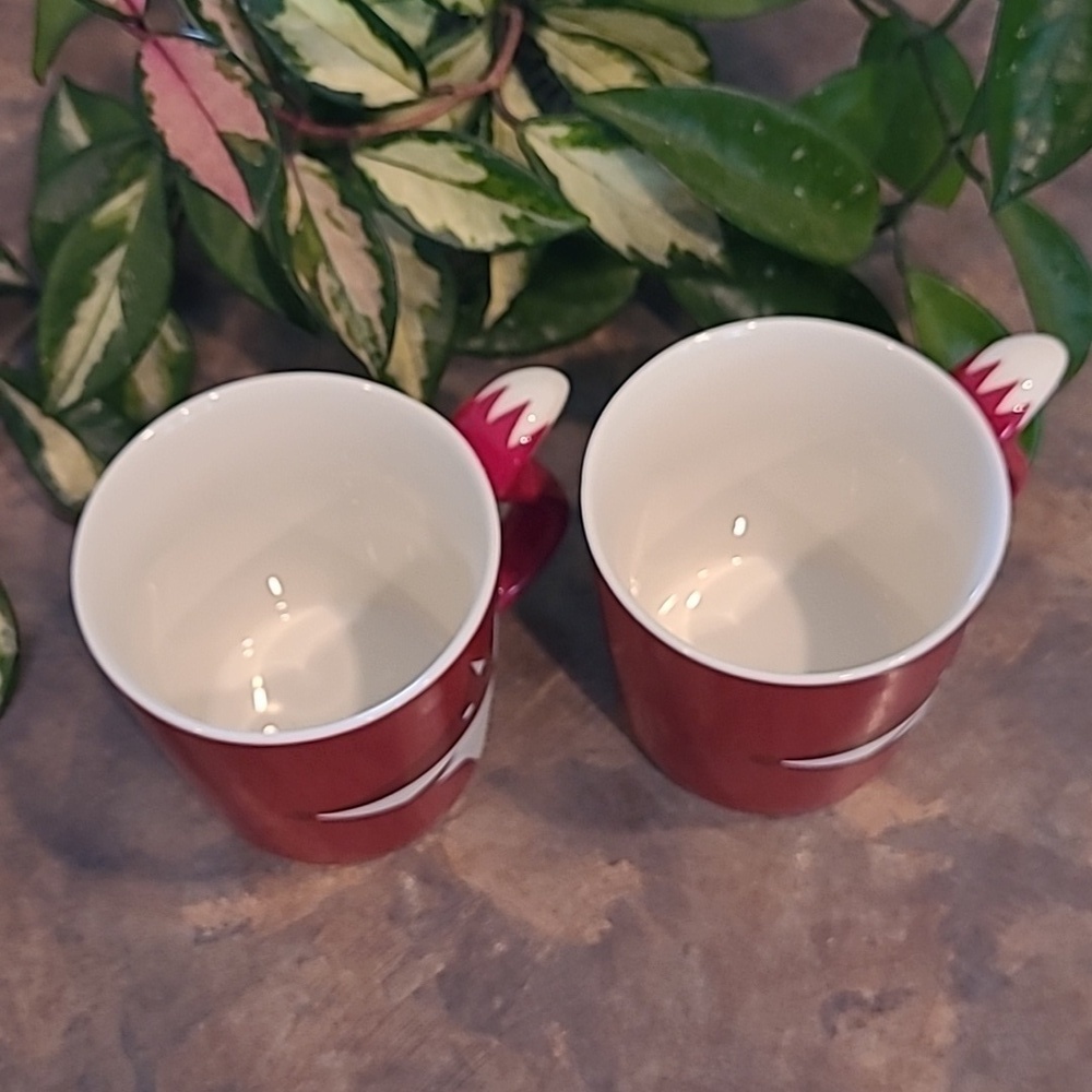 STARBUCKS 2012 New Bone China Red Fox Tail Mugs, Set of 2, 12oz - Picture 7 of 11